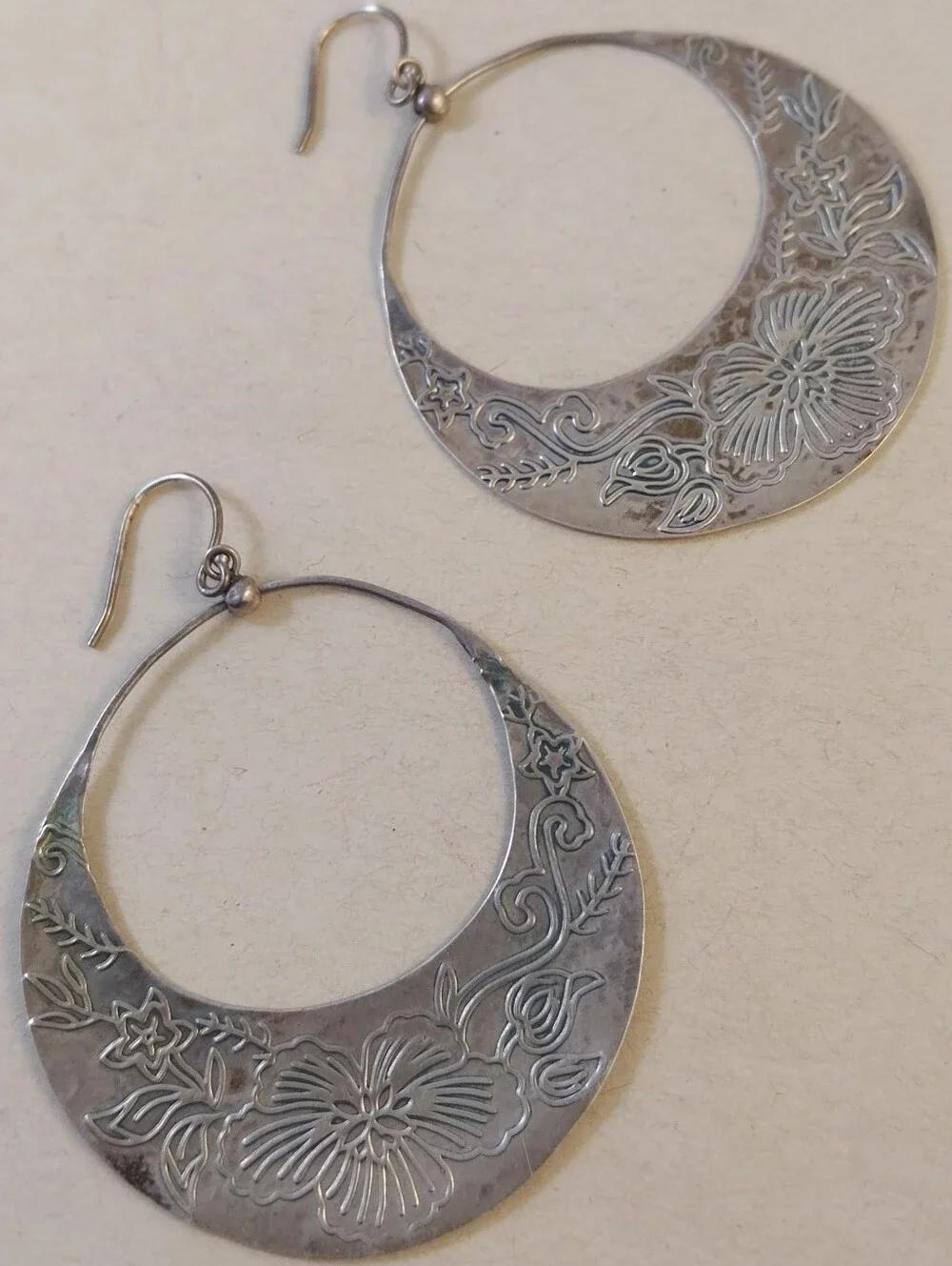 Sterling Silver Floral Crescent Hoop Earrings - Women Jewelry - Picture 4 of 8